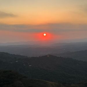 Meet your Posher, Santos